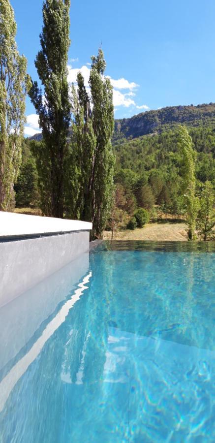 Gites Les Costoliers Chateauneuf-Miravail Exterior foto