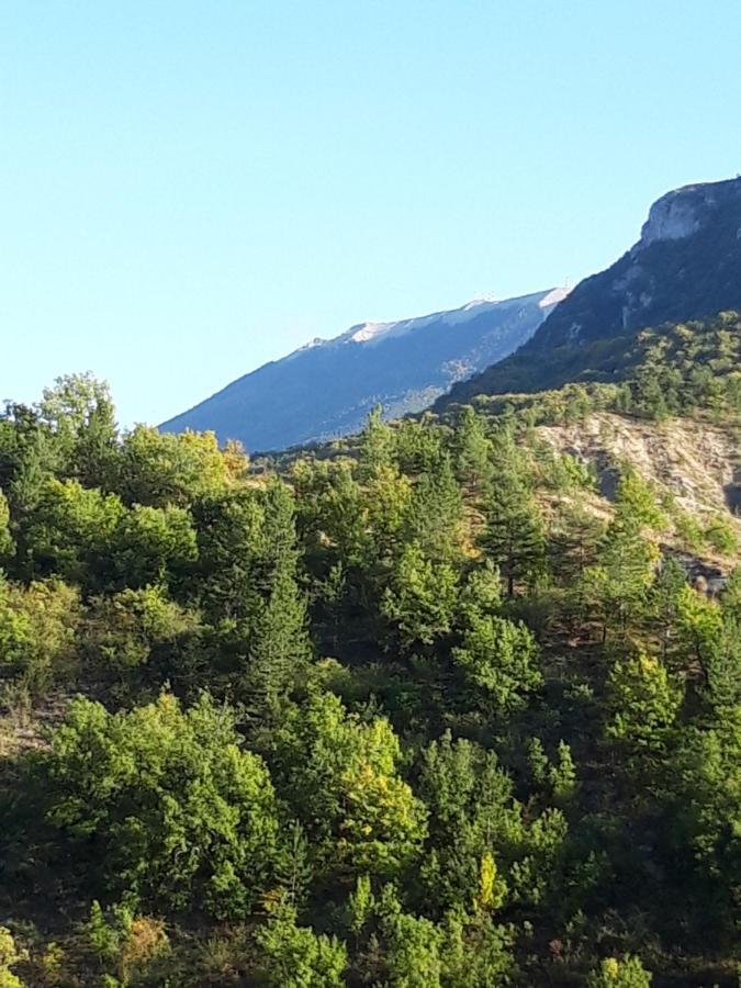 Gites Les Costoliers Chateauneuf-Miravail Exterior foto