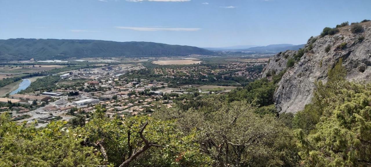 Gites Les Costoliers Chateauneuf-Miravail Exterior foto